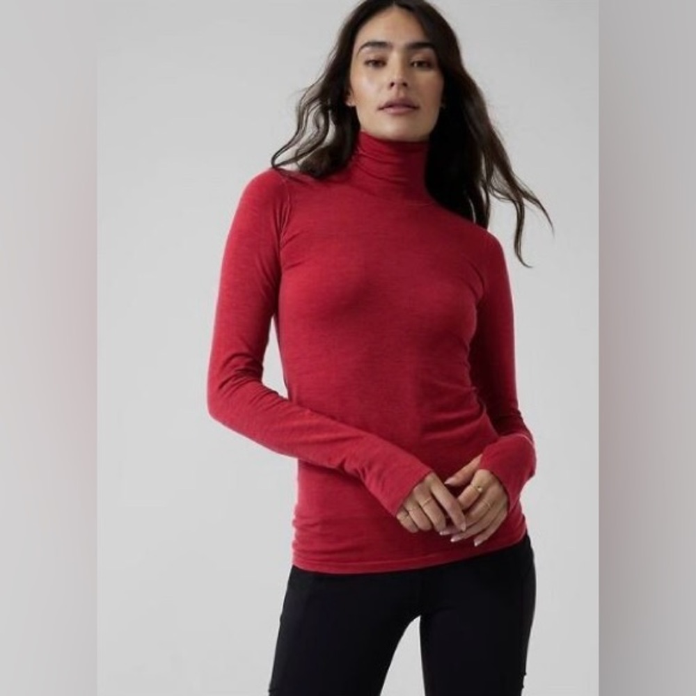 NWOT Athleta Foresthill Ascent Turtleneck